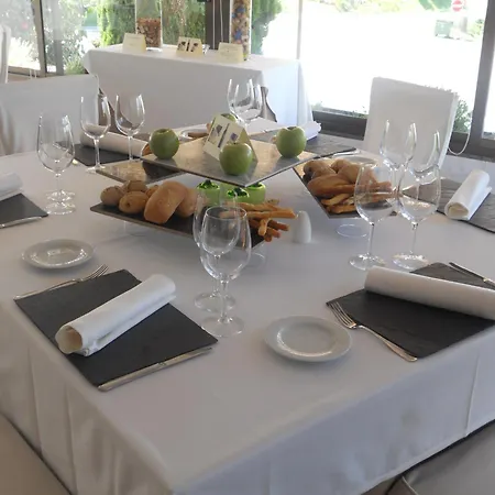 Hotel Santiago Apostol Castrofeito