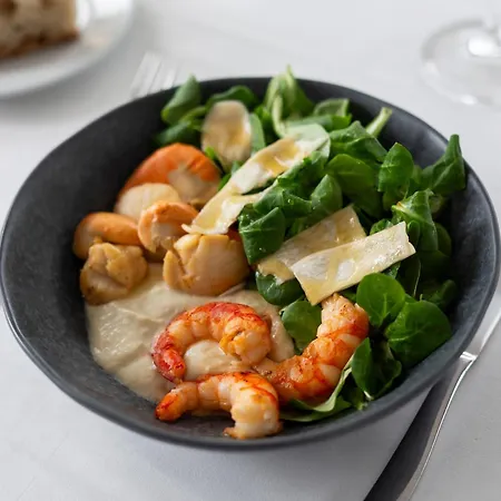 Santiago Apóstol Szálloda Castrofeito