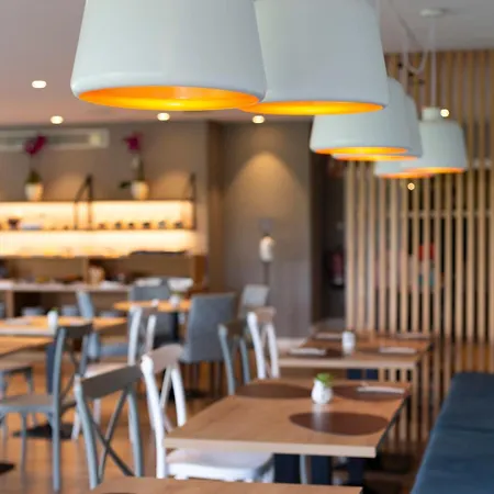 Santiago Apóstol Szálloda Castrofeito