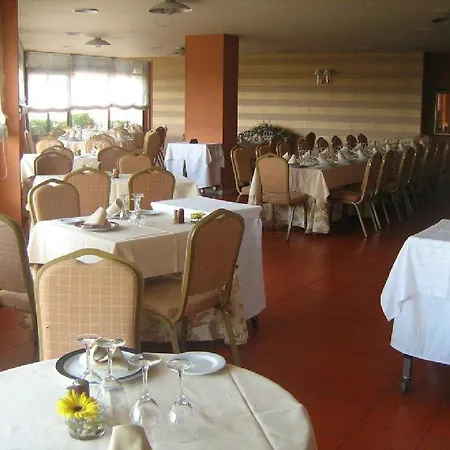 Santiago Apóstol 3* Castrofeito