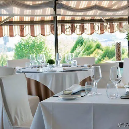 Hotel Santiago Apóstol 3*