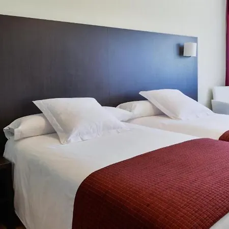 Santiago Apóstol Szálloda Castrofeito