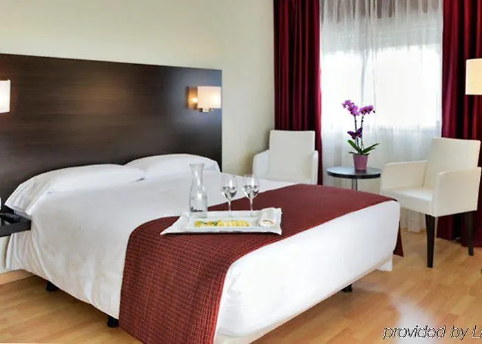 Santiago Apostol Hotel Castrofeito